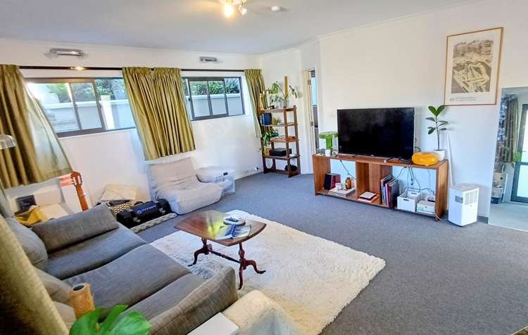 32 Amante Crescent Mairangi Bay_25
