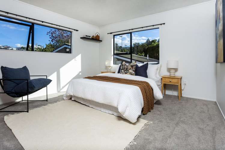 2/17 Greenvalley Rise Glenfield_6
