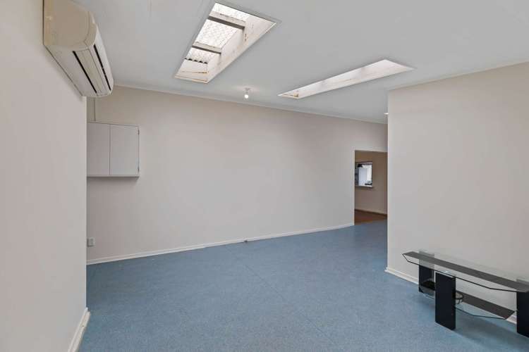 1 Moore Avenue Tawhero_5