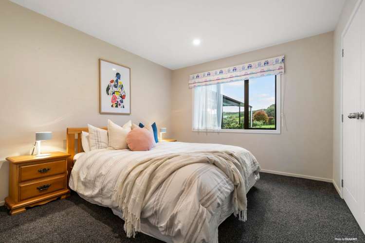 139 Chamberlain Road Bombay_14