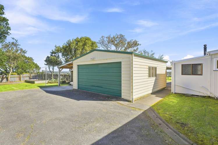 40 and 61 Burtts Road Durie Hill_13