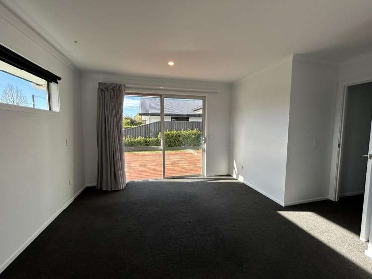 2 Harbour Road 11193_5