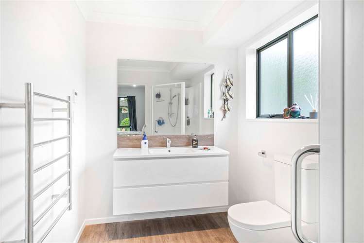 10 John Morel Place Parklands_11