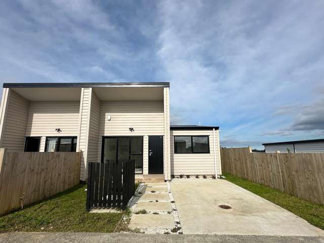 Brand New House In Papakura