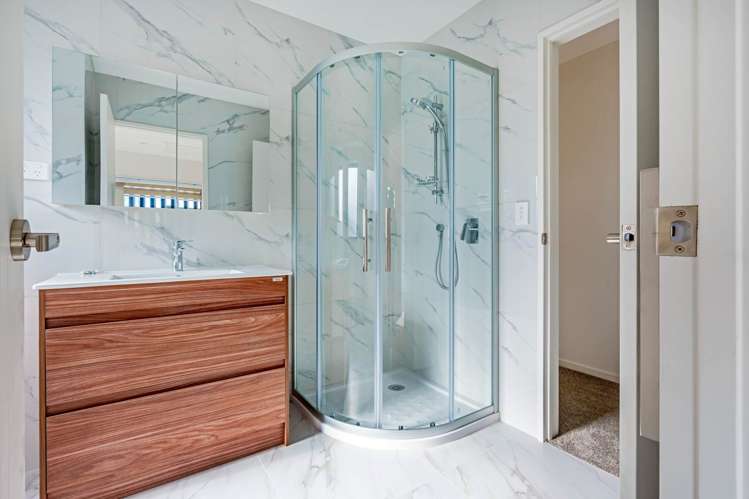 8/3 Pinefield Road Whenuapai_9