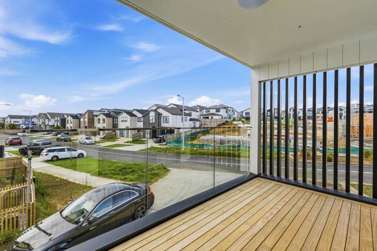 16 Vista Estate Boulevard_4