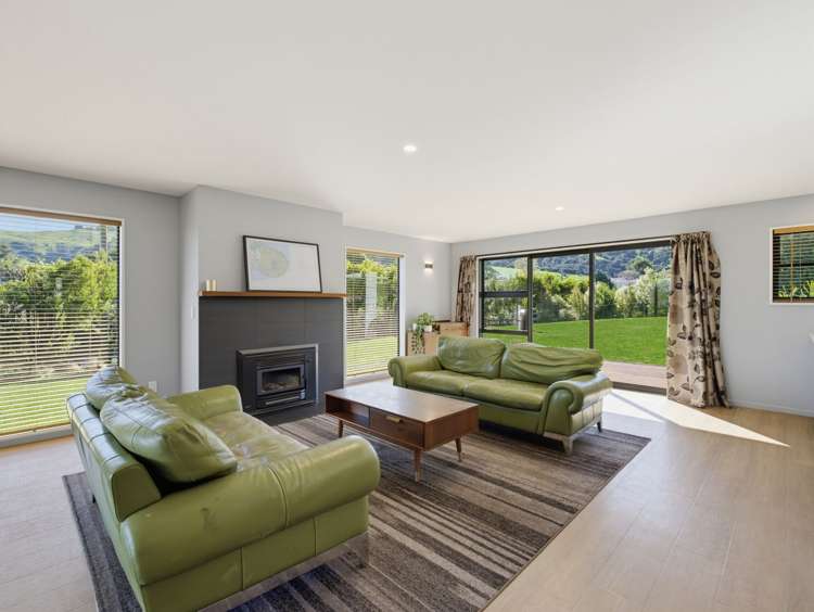 54 Pawsons Valley Road_2