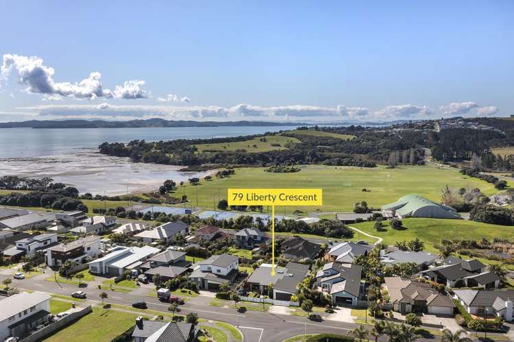 79 Liberty Crescent Beachlands_26