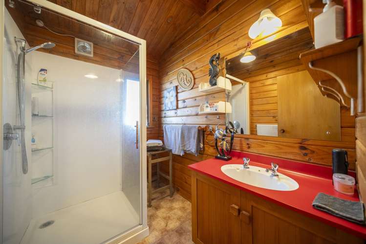 66 Luxmore Drive Te Anau_10