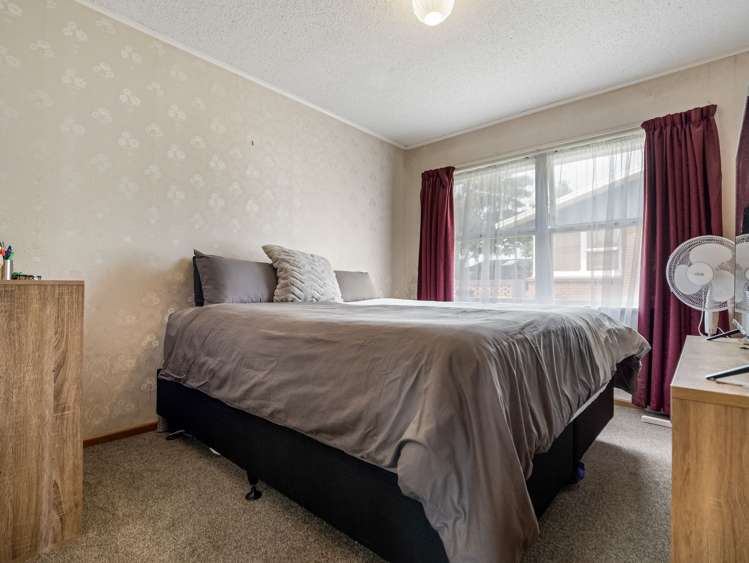 30 Garden Heights Ave Glenview_14