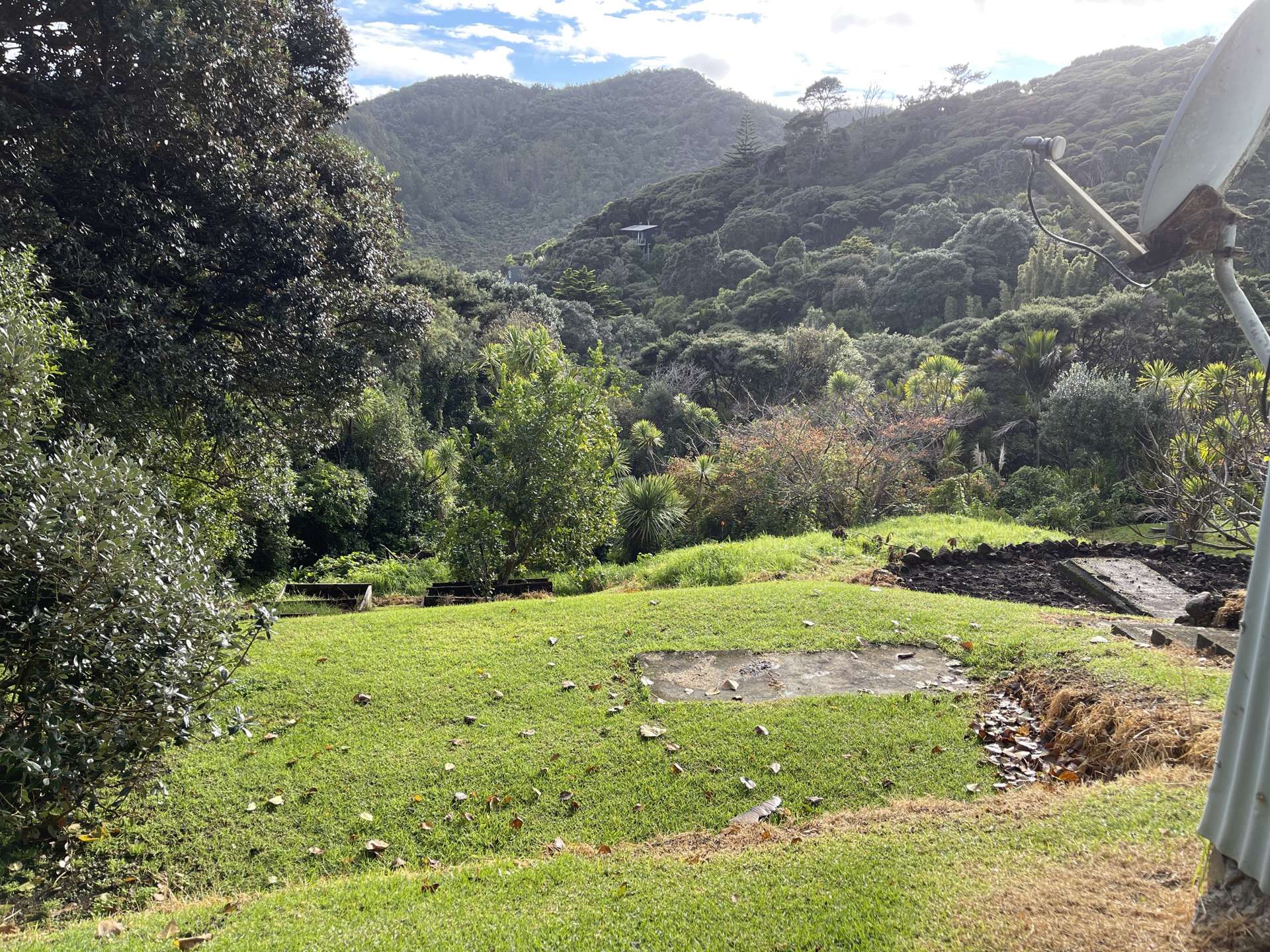 84 Seaview Road Piha_0