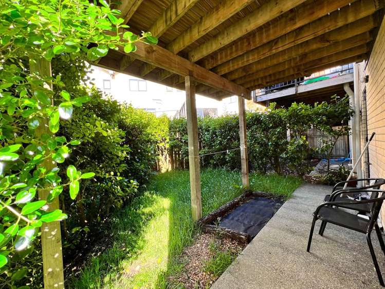 221/172 McLeod Road Te Atatu South_13