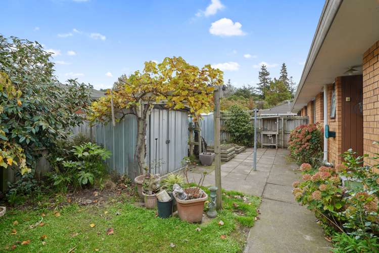 2/12 Centaurus Road Cashmere_17