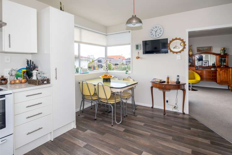 2/8 Hopkins Street Gleniti_4