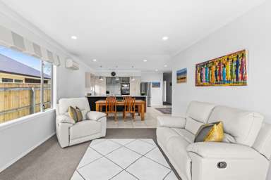 79 Russell Robertson Drive_4