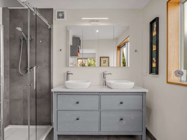 47 Chamberlain Avenue Amberley_34