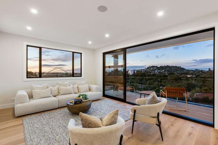 8/2 Valonia Street New Windsor_1