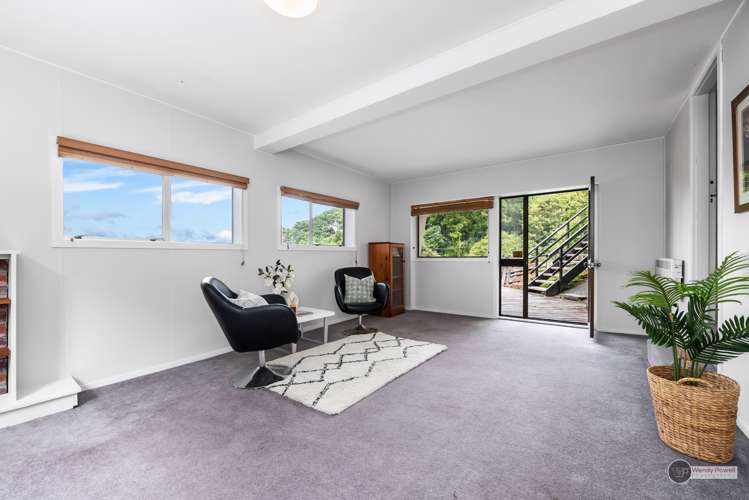 4 Wairere Road Belmont_13