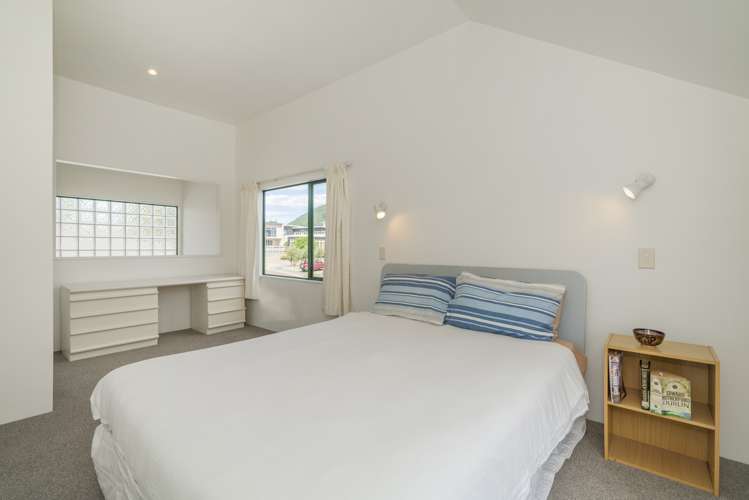 10 Ajax Head Pauanui_14