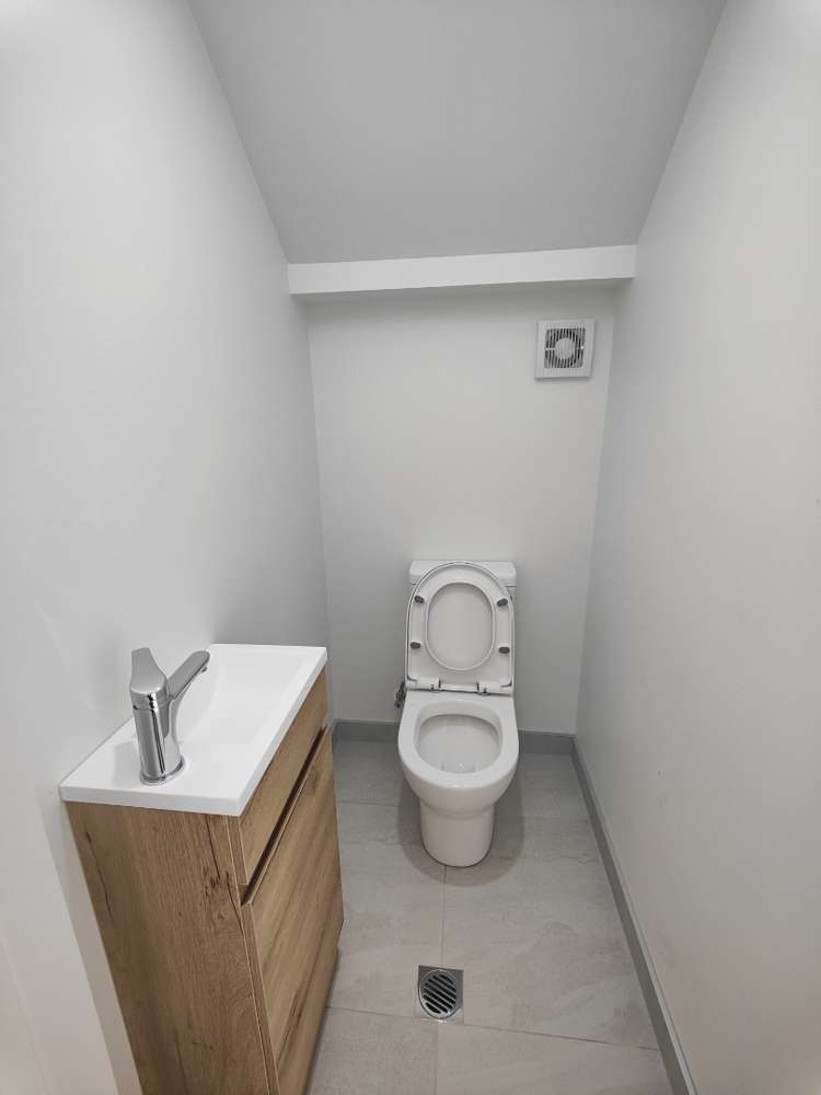 91D Glenmore Road 10698_4