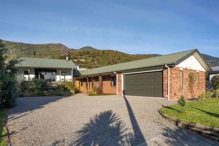 15 Boons Valley Road Waikawa_21