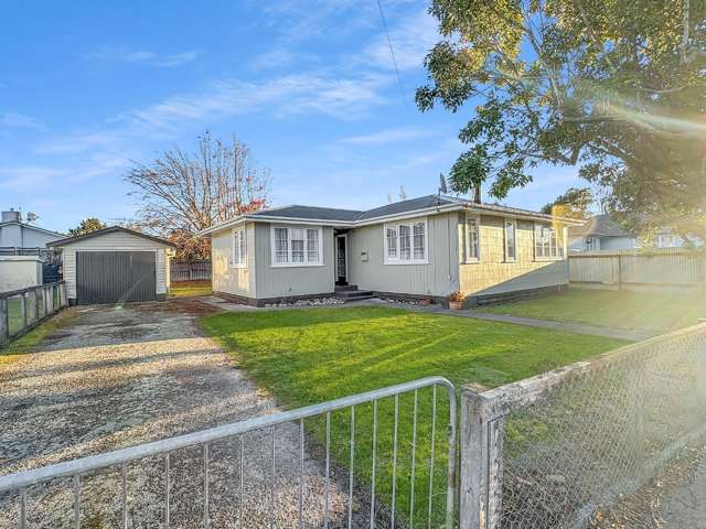 PAHIATUA - 3 BEDROOMS