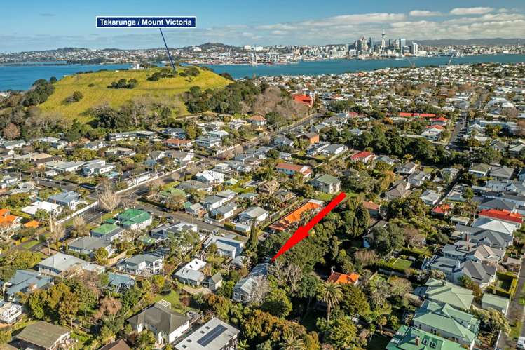 1/6 Everest Street Devonport_22
