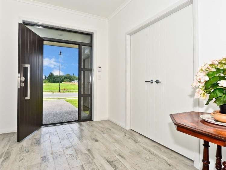 24 West Thompson Street Leamington_10