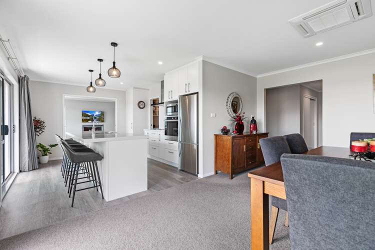 6 Louise Drive Ohauiti_11