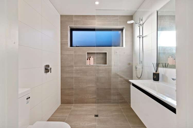 2 Wanderer Lane Jacks Point_24