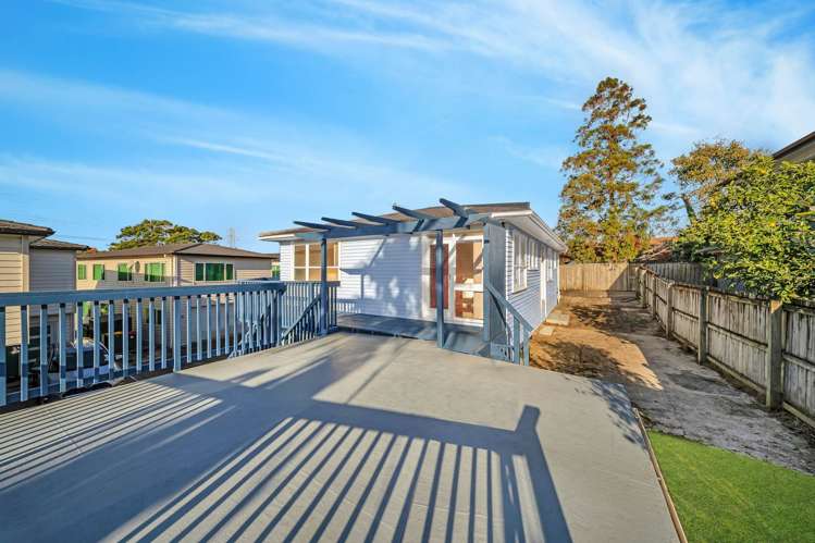16 Taylor Street Blockhouse Bay_16