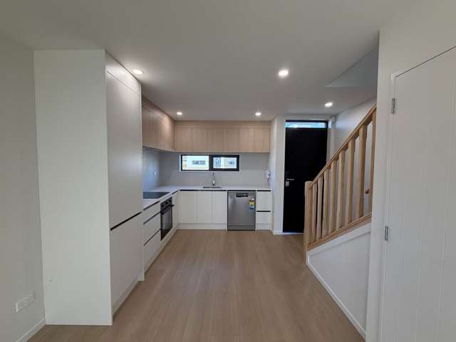 26/21 Von Sturmer Street Mangere East_3