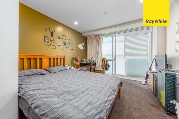 1702/10 Waterloo Quadrant Auckland Central_3