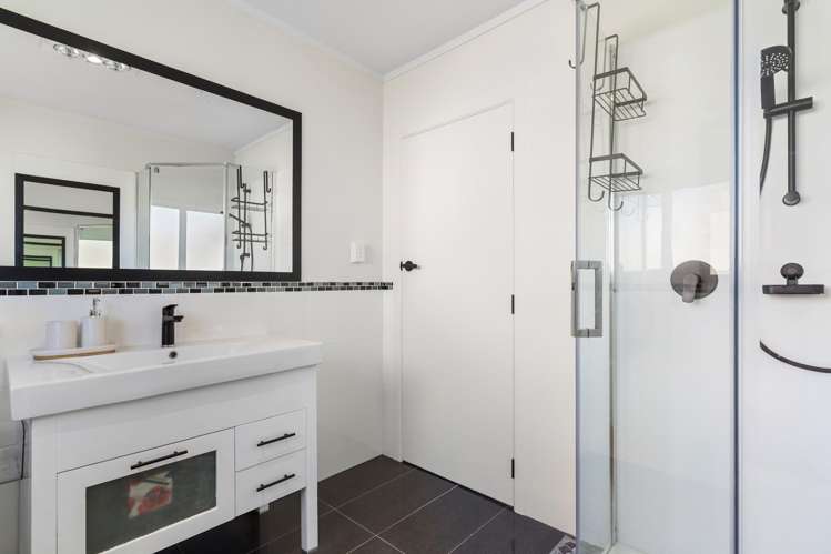 62 Third View Avenue Beachlands_18