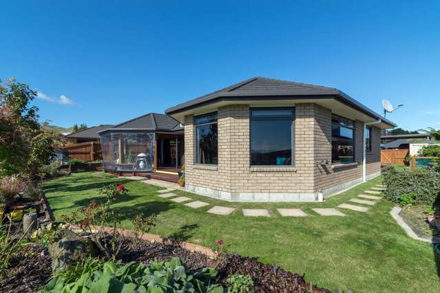 25 Devoy Drive Owhata_2