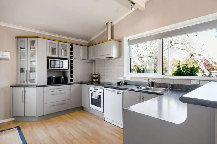 34 Fuchsia Avenue Pukete_7