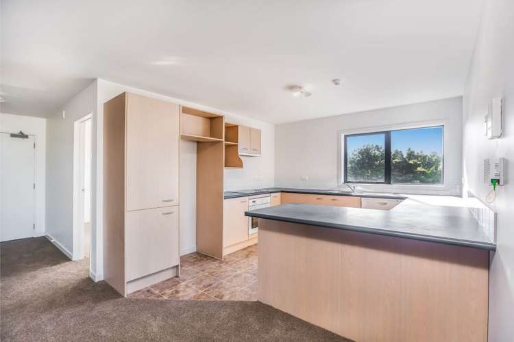 13/241 Hinemoa Street Birkenhead_4