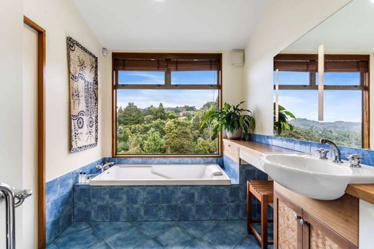 318 Forest Hill Road Waiatarua_14