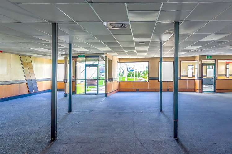 135 Great South Road Papakura_10
