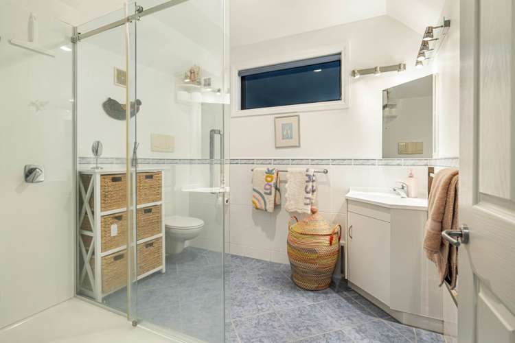 9 Dorchester Place Orewa_21