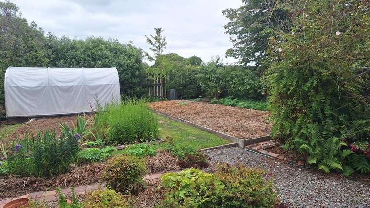 182 Spur Road Hadlow_19