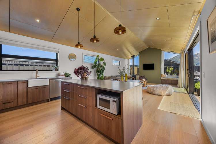 16 Guthrie Street Lake Hawea_3