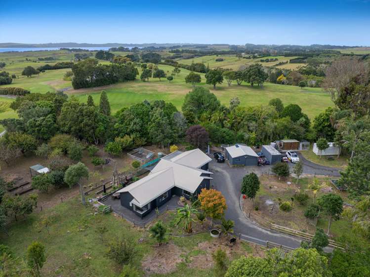 1688 South Head Road Helensville_28