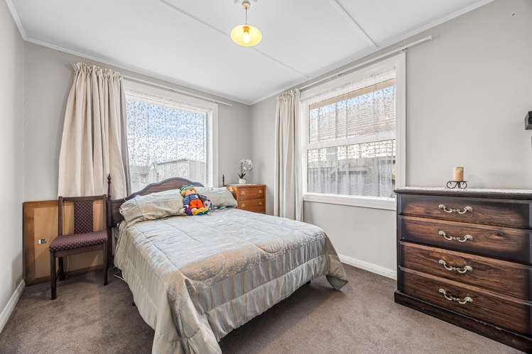 25 Avro Crescent Hornby_7