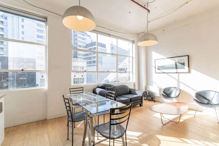 300/43 Anzac Avenue City Centre_2