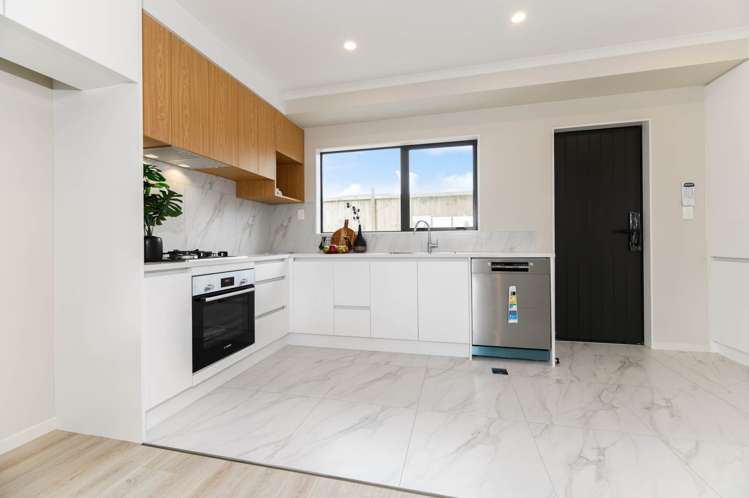 10c Roberts Road Te Atatu South_3