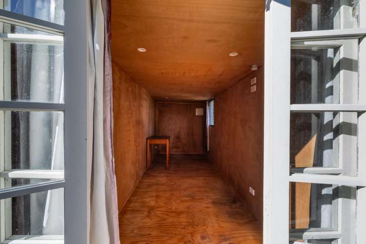 613 Collinge Place Mayfair_13