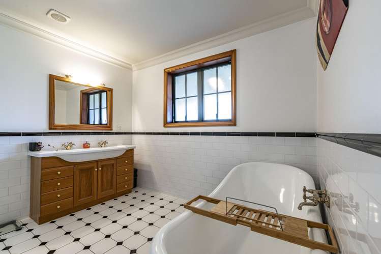 44 Millstream Drive Lincoln_15