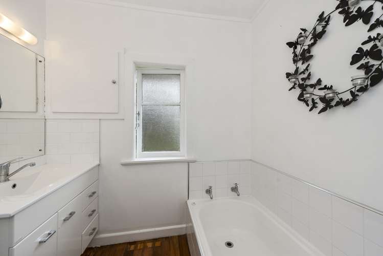 196 Te Rapa Road Beerescourt_8