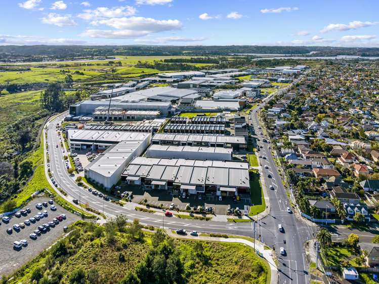 9/90A Hobsonville Road Hobsonville_6